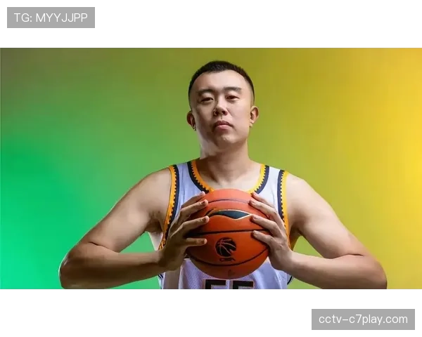 韩德君老兵传奇，总决赛关键篮板奠定胜局